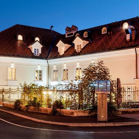 Hotel Md Kamnik Bagian luar foto