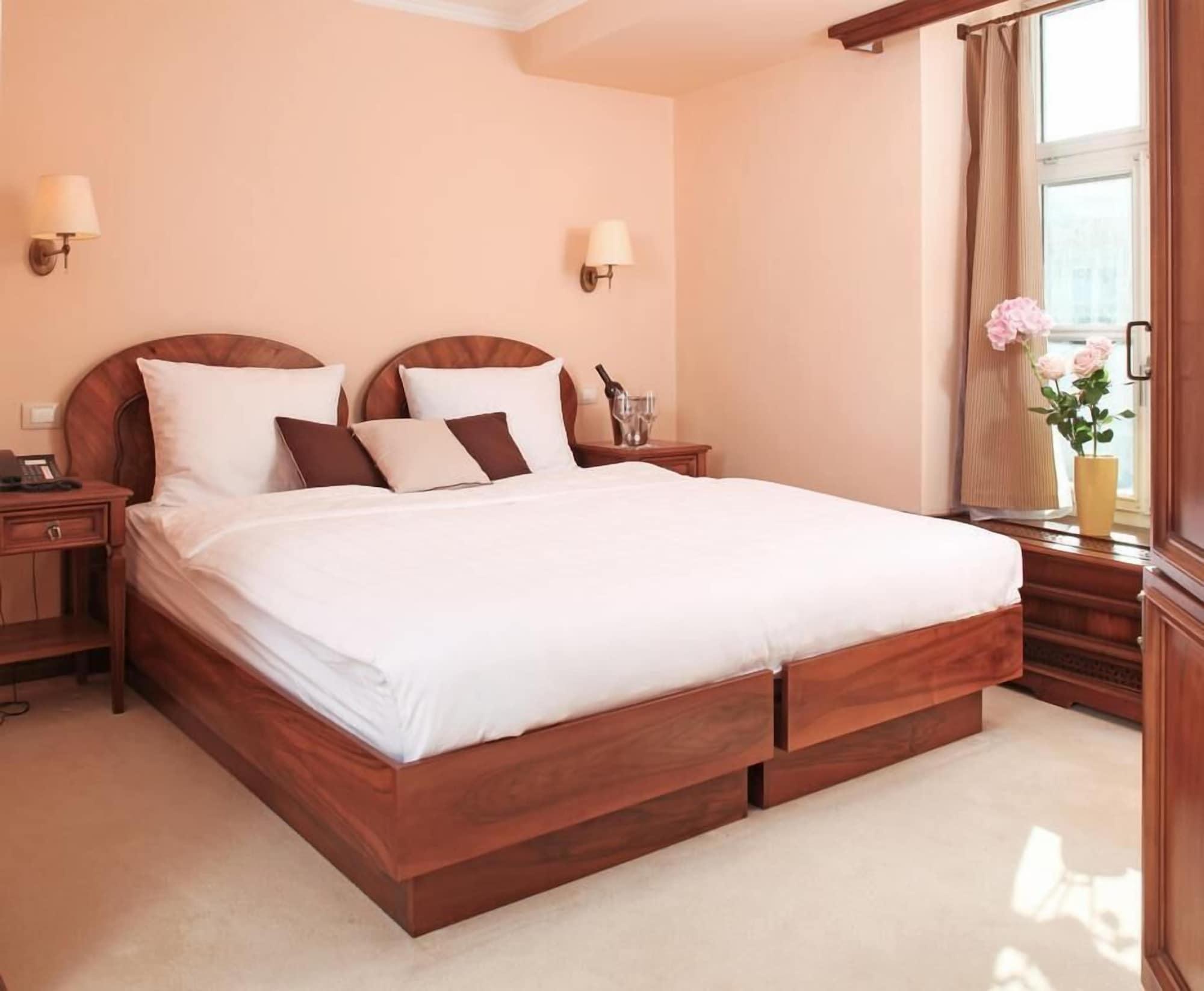 Hotel Md Kamnik Bagian luar foto